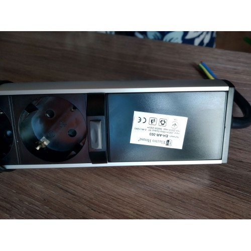 Компактна меблева розетка EH-AR-303 - EH-AR-303