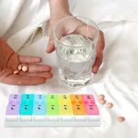 Кольоровий органайзер для таблеток на 7 днів з 2 секціями для ранкового та вечірнього прийому, 225х115х28 мм, поліпропілен