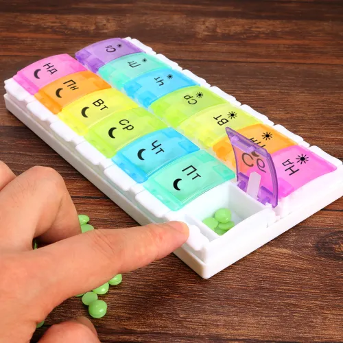 Кольоровий органайзер для таблеток на 7 днів з 2 секціями для ранкового та вечірнього прийому, 225х115х28 мм, поліпропілен