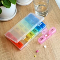 Прозорий органайзер для таблеток на 7 днів з секціями та кришками, розмір 175х107х27 мм, матеріал ПП