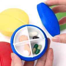 Органайзер для таблеток на 4 відділення, круглий, синій, пластиковий, 65х30 мм