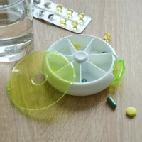 Органайзер для таблеток на 7 днів, круглий, зелений, з поліпропілену, 90х20 мм