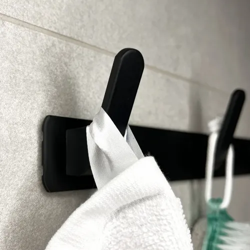 Вішалка настінна на 3 гачки з алюмінієвого сплаву чорного кольору для передпокою, кухні та ванної