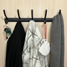 Вешалка на 5 крючков из алюминиевого сплава черного цвета 450х107 мм