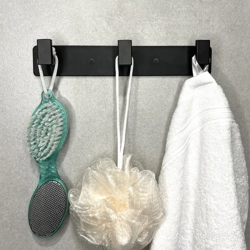 Вешалка на 3 крючка из алюминиевого сплава черного цвета 211х40 мм