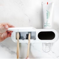 Тримачі та підставки для зубних щіток та пасти